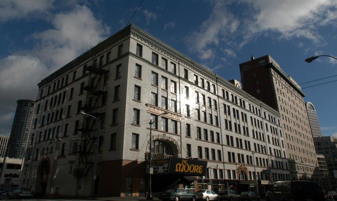 Moore Hotel Seattle Exterior photo